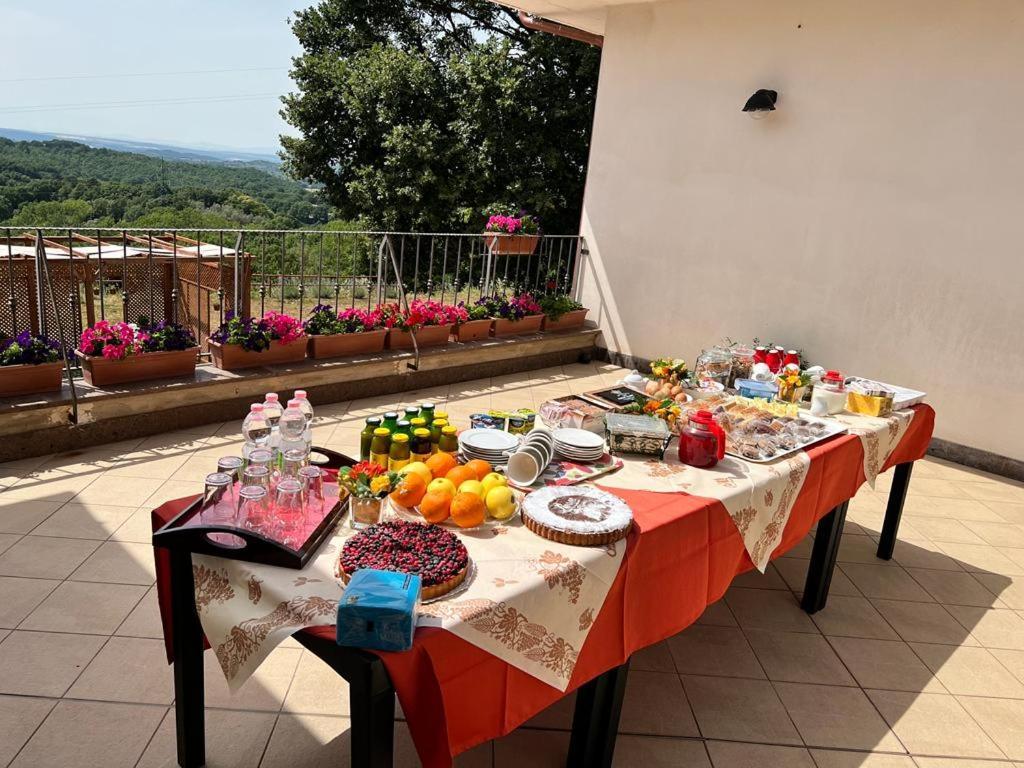 B&B Il Tramonto Barbarano Romano Kültér fotó